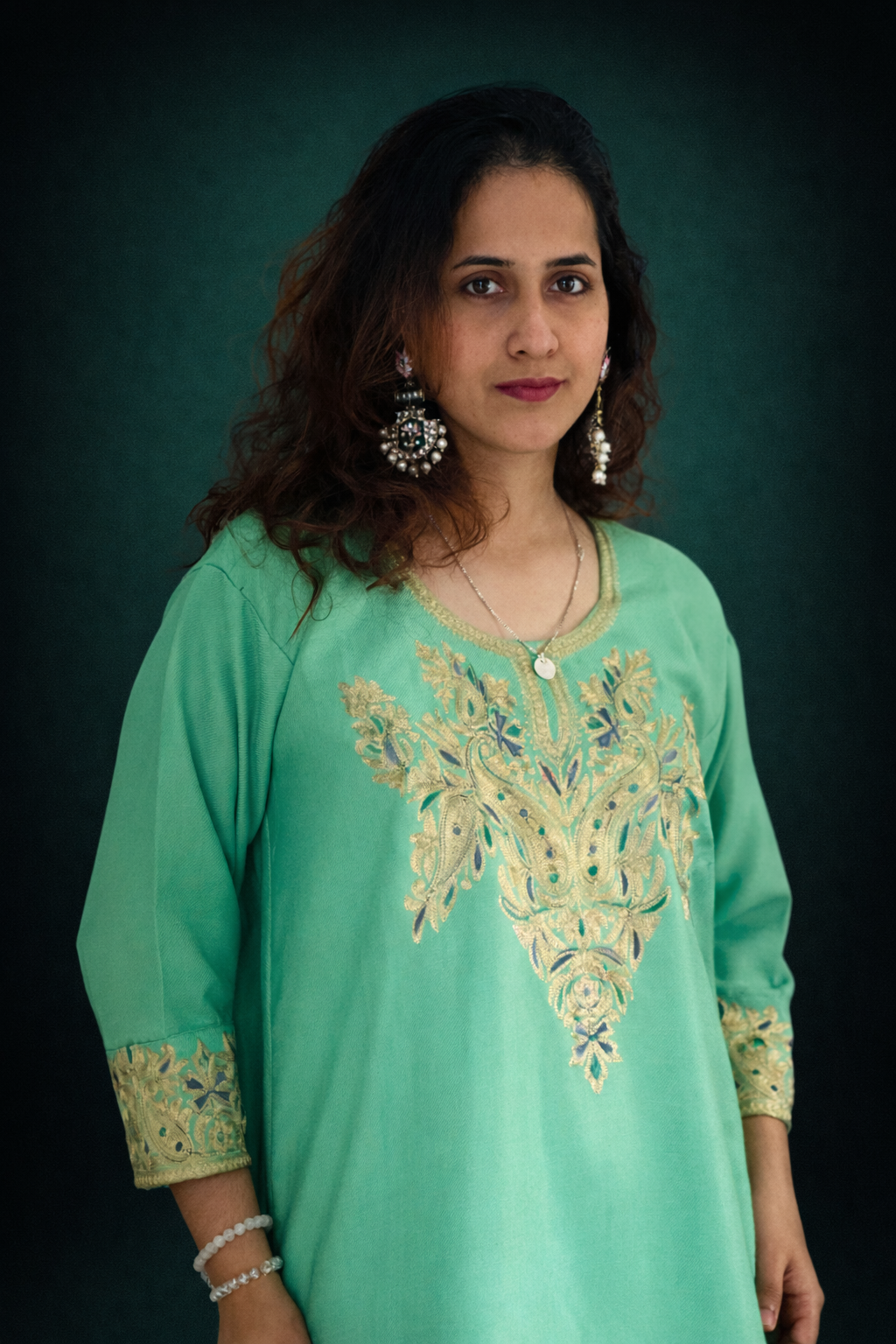 Gulnaar Pista Tilla Co-ord Ensemble