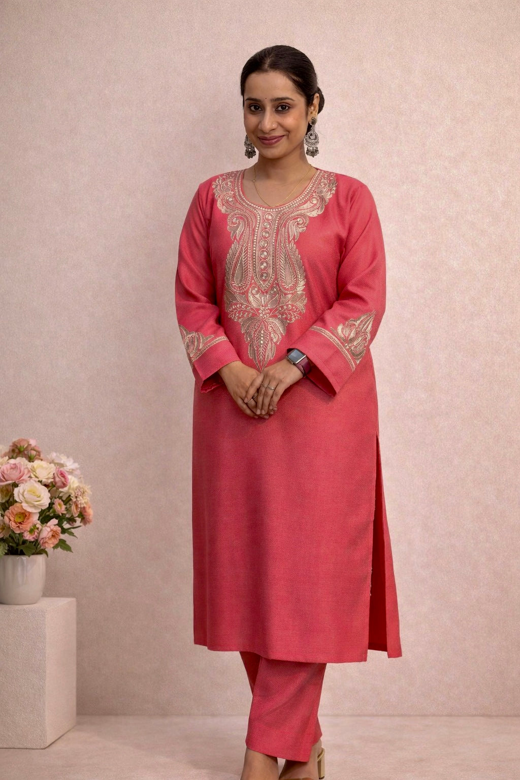 Elegant Pink Tilla Kashmiri Phiran Set
