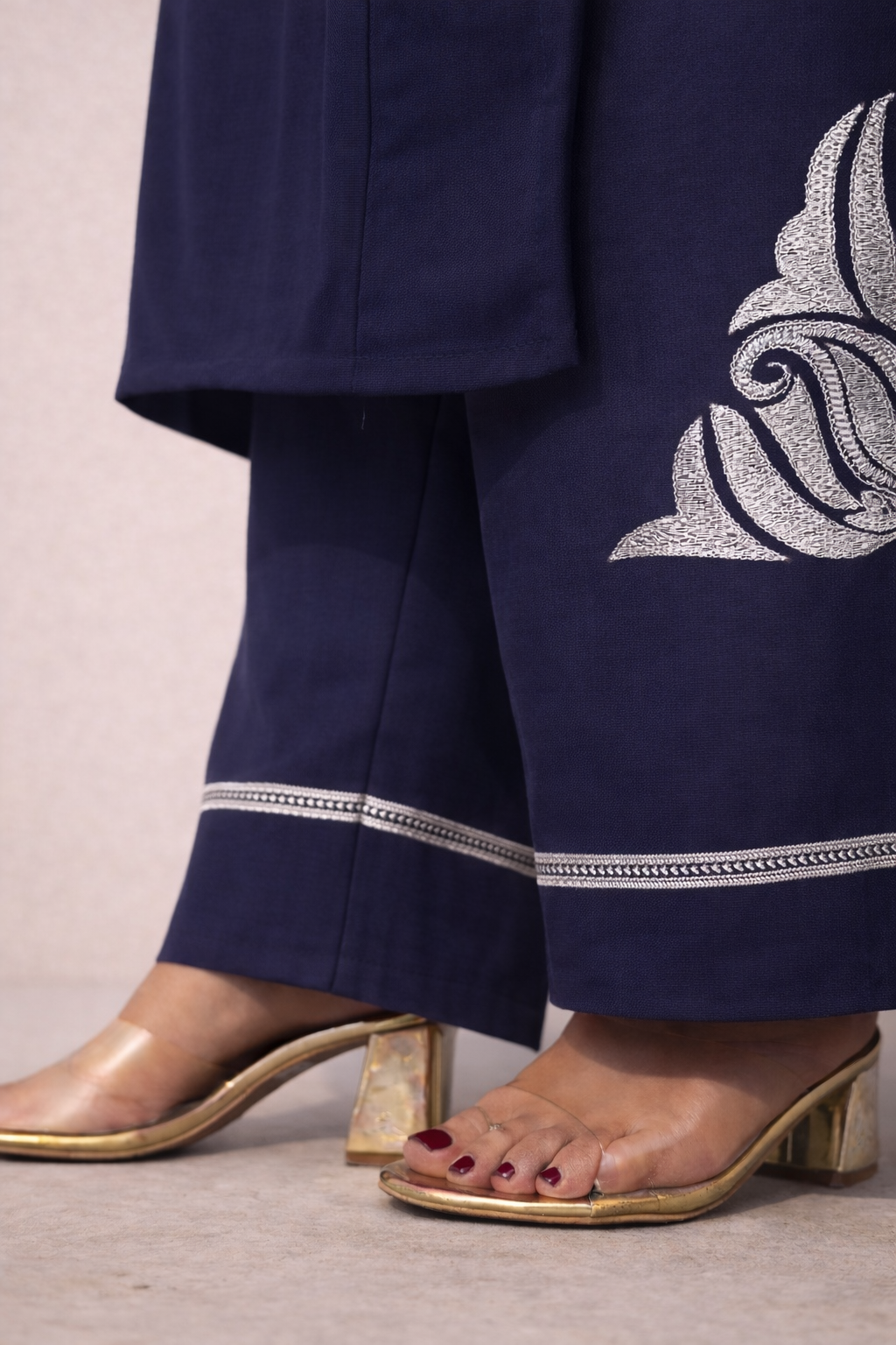 Navy Blue Silver Tilla Kashmiri Phiran Set