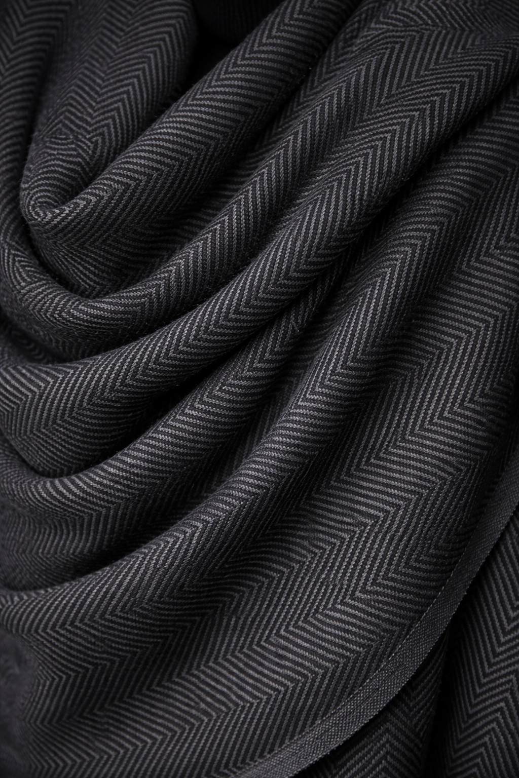 Soft Wool Shadow Black Zig Zag Stole