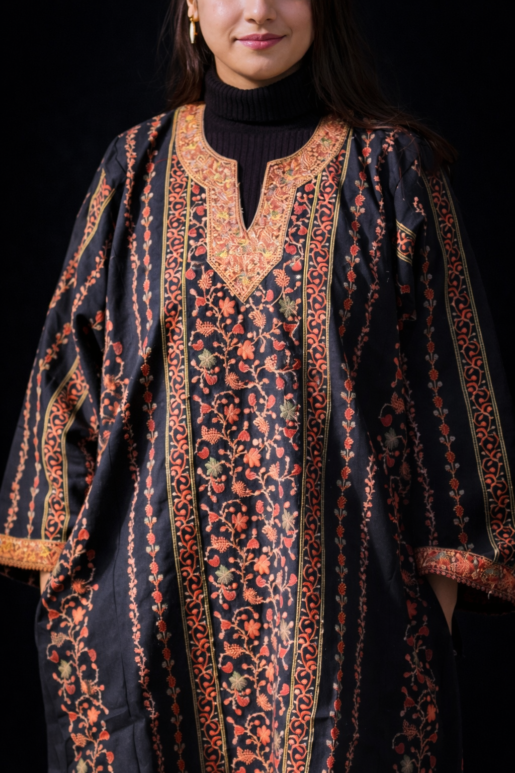 Black Vintage Sozni Kashmiri Phiran